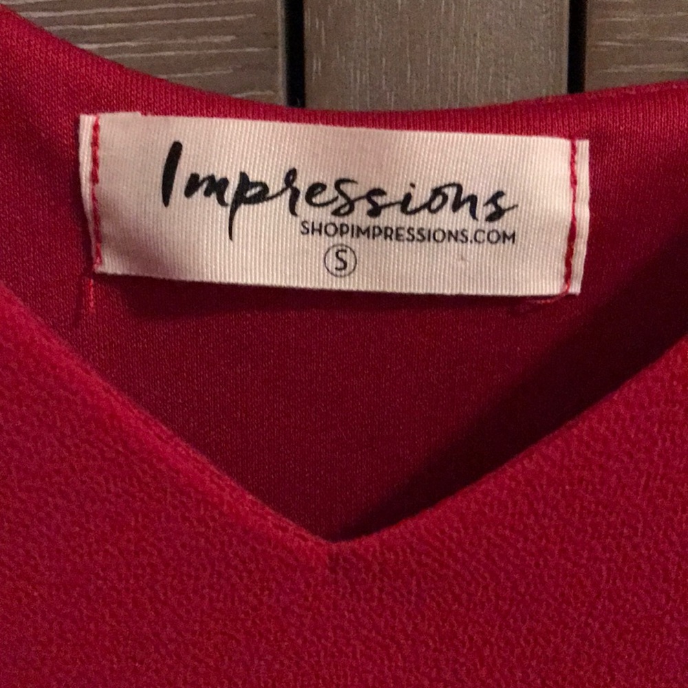 Red dress - Picture 3 of 3